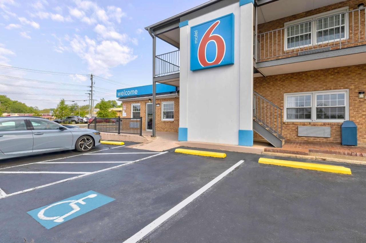 Motel 6-Falls Church, Va - Arlington Boulevard Eksteriør billede